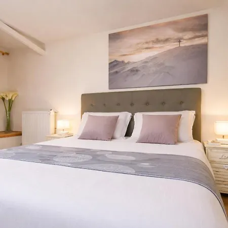 Duplex 54 M2, 2 Chambres, 3 Lits, Climatisation, Parking Prive 500 M Du Centre - La Tarine - Label De France Albertville